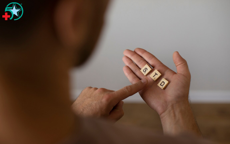 benh-xa-hoi-lay-qua-duong-nao