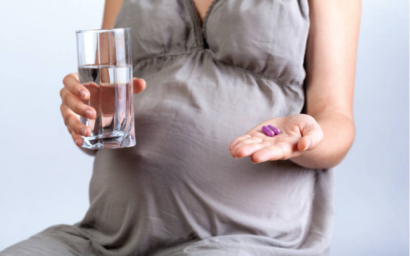 ba-bau-nen-bo-sung-vitamin-gi