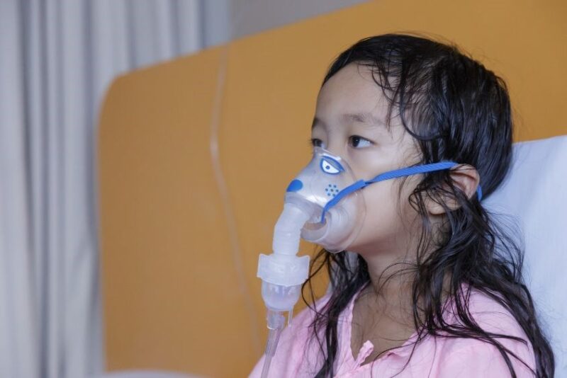 viem-phoi-o-tre-em-nguyen-nhan-dau-hieu-va-cach..